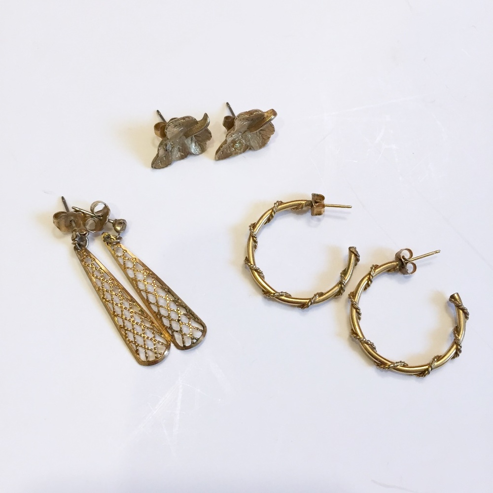 Vintage Gold Tone Earrings